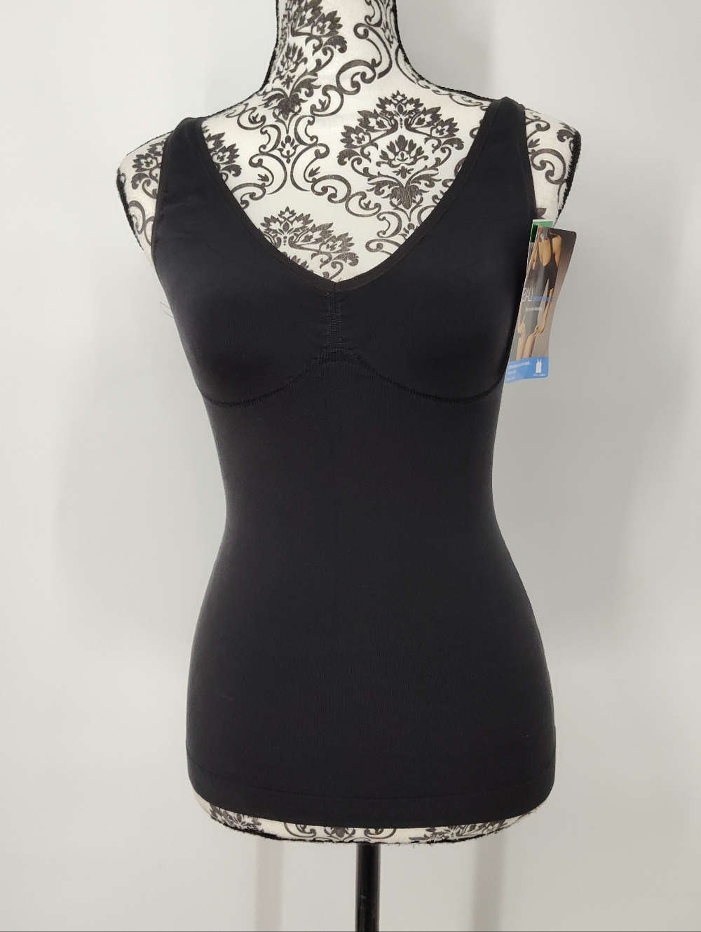 New With Tags Bali Comfortshape Black Seamless V-Neck Shaping Camisole Womens Lg